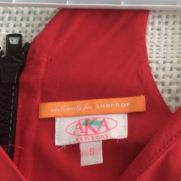 Chic red party dress - Picture 3 of 4